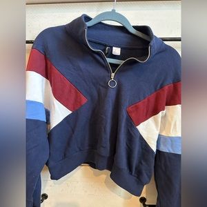 Cropped, Crew Neck, Half Zip